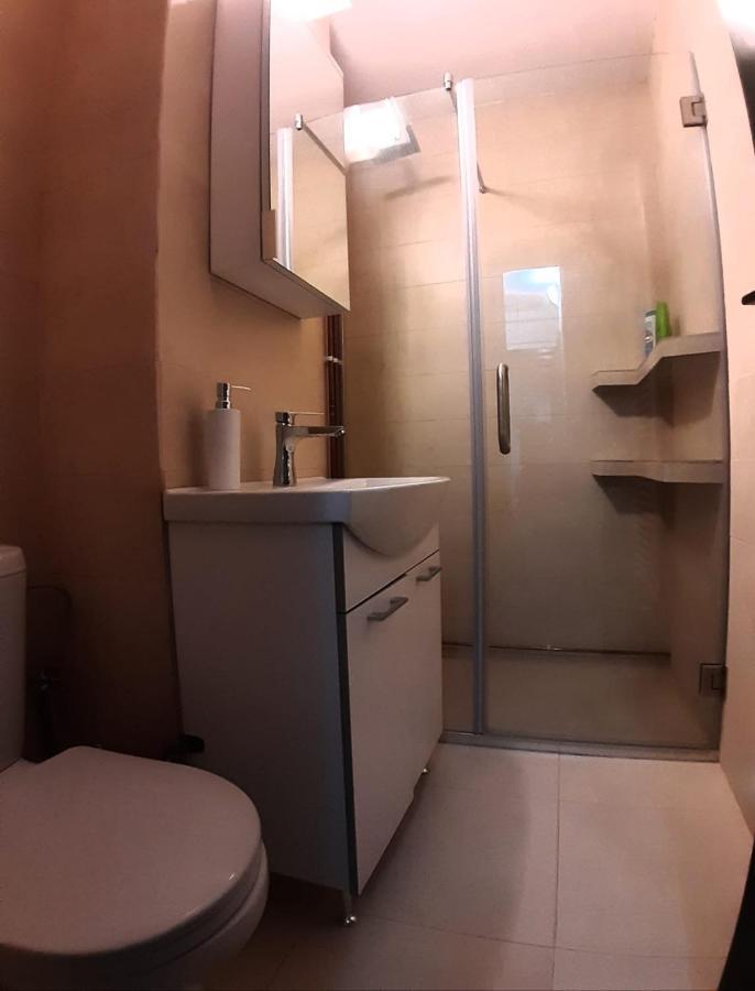 Apartament Confortabil In Тыргу-Жиу Экстерьер фото
